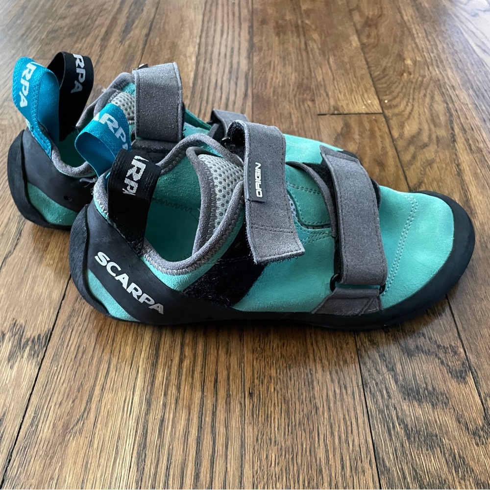 Scarpa Climbing Shoes-Women 8
